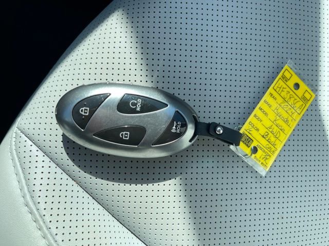 Used 2024 Hyundai Kona Limited image 28