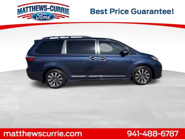Used 2019 Toyota Sienna Limited Premium w/ Outdoor Package AWD/4WD image 3