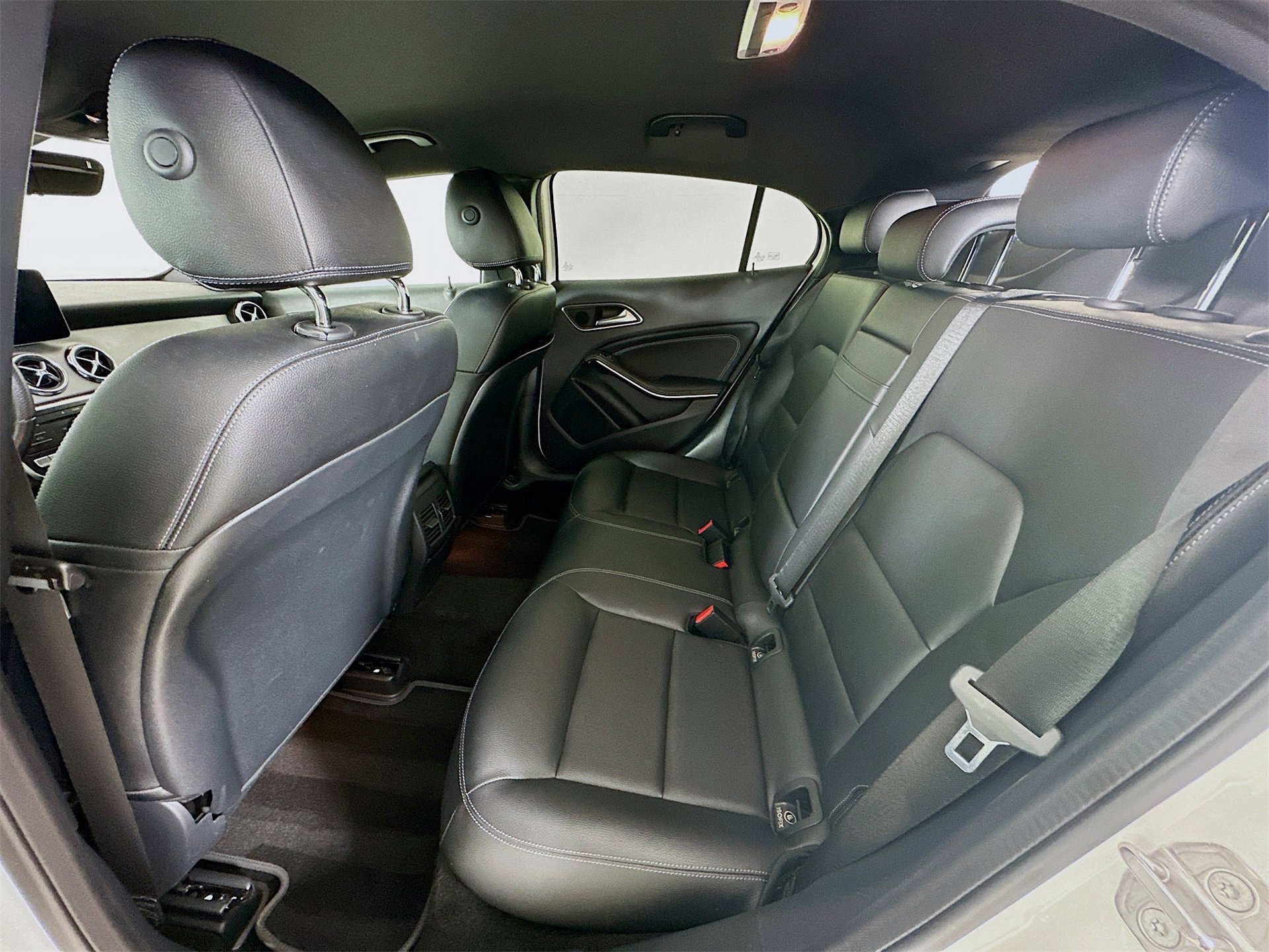 Used 2020 Mercedes-Benz GLA 250 4MATIC image 26