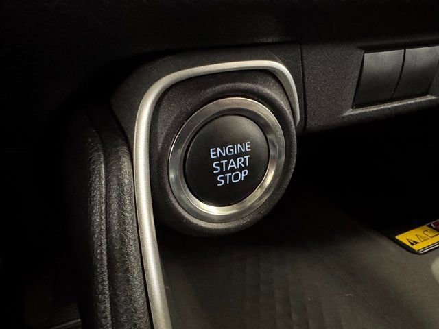 Used 2025 Toyota Grand Highlander AWD image 11