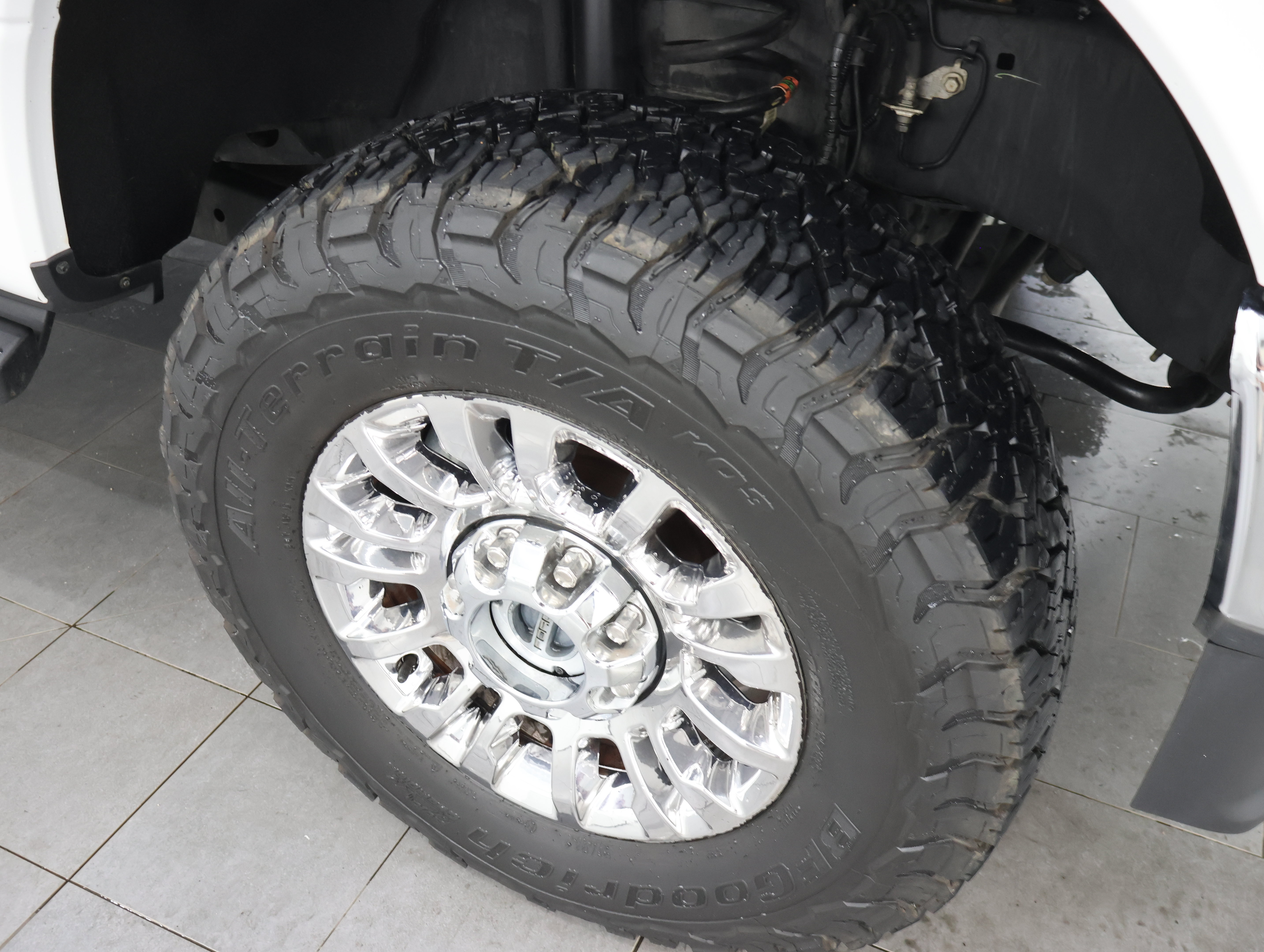 Used 2020 Ford F250 XLT w/ XLT Premium Package AWD/4WD image 3