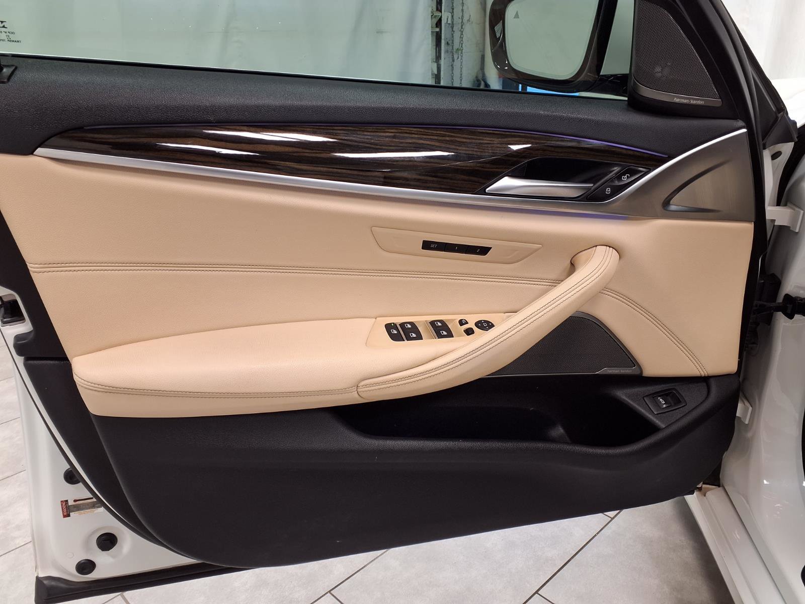 Used 2022 BMW 540i w/ Premium Package RWD image 26