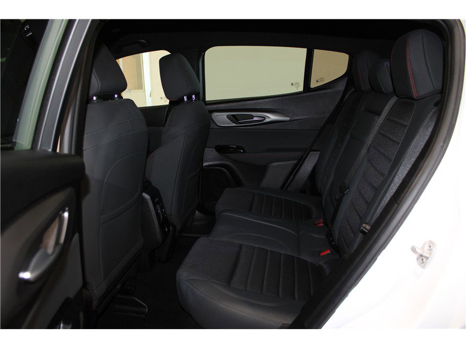 Used 2024 Dodge Hornet R/T w/ R/T Blacktop Package image 21