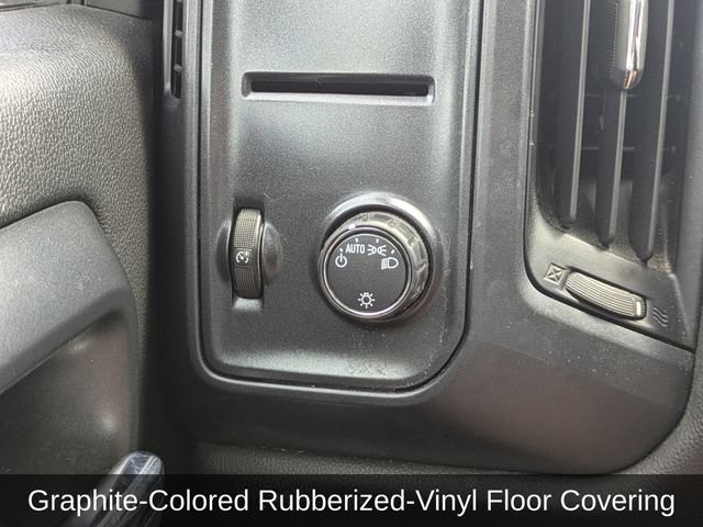 Used 2018 Chevrolet Silverado 1500 Custom w/ Custom Value Package AWD/4WD image 34