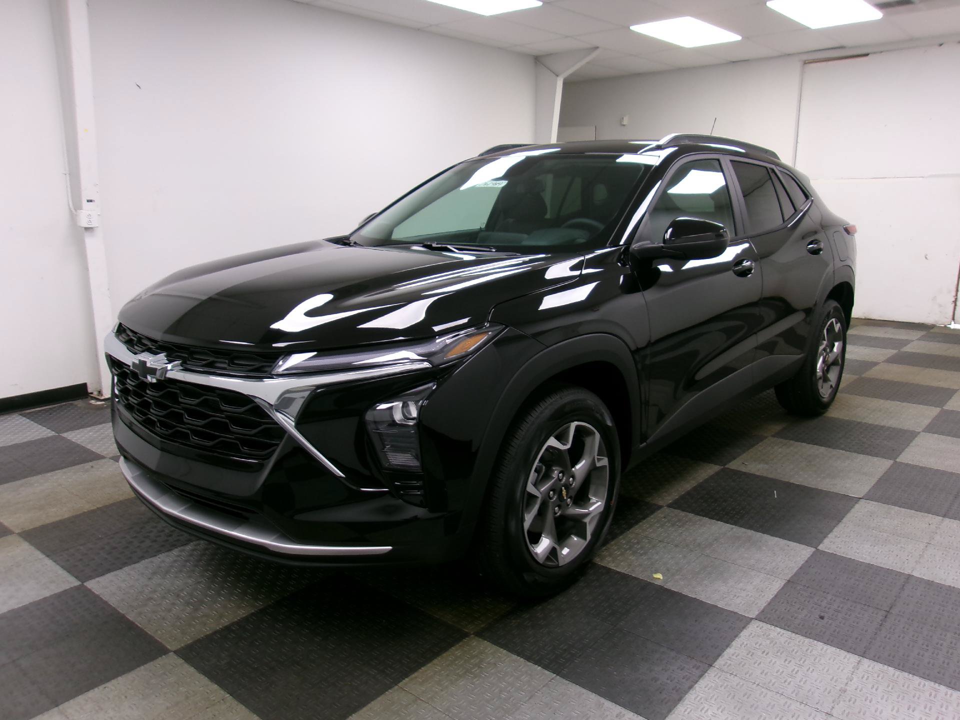 New 2026 Chevrolet Trax LT w/ Driver Confidence Package