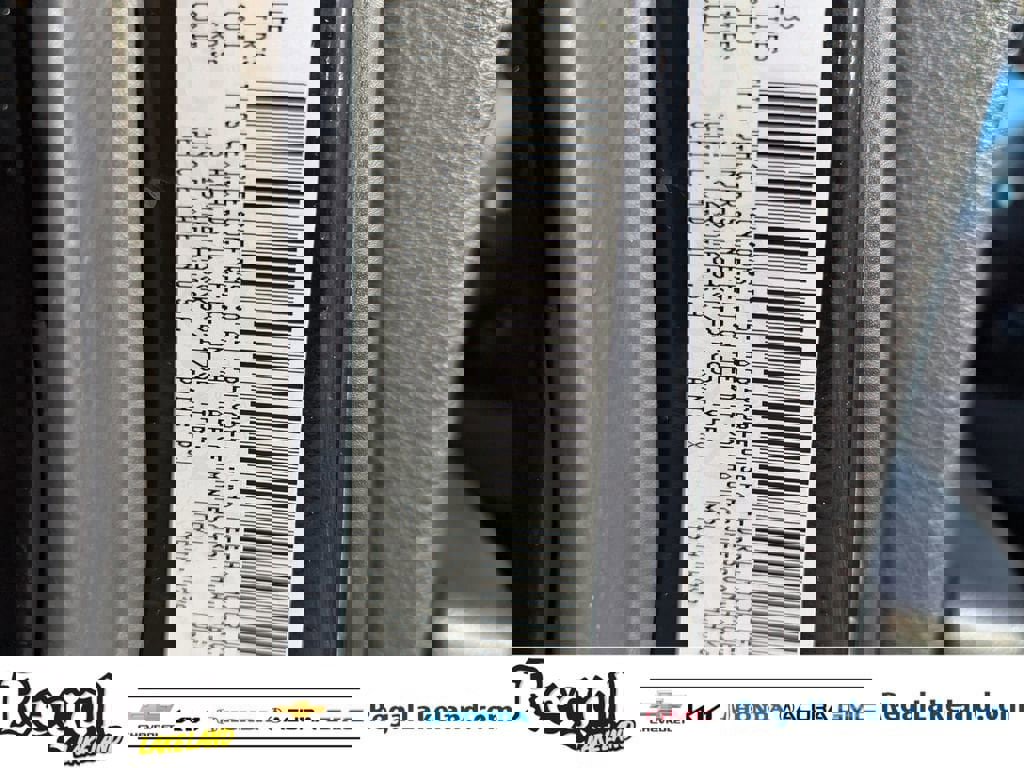 Used 2019 Dodge Durango SXT w/ 3rd Row Seating Group image 32