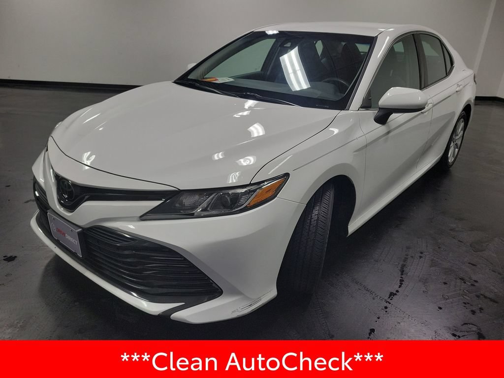 Used 2018 Toyota Camry LE FWD image 4