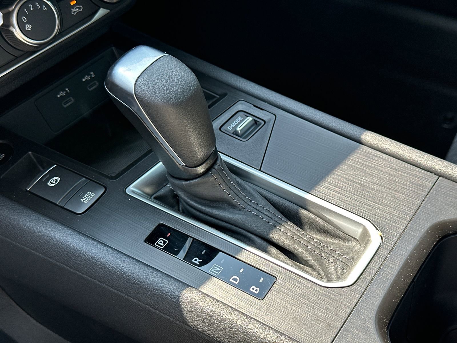 New 2026 Nissan Kicks S w/ Charging Package image 28