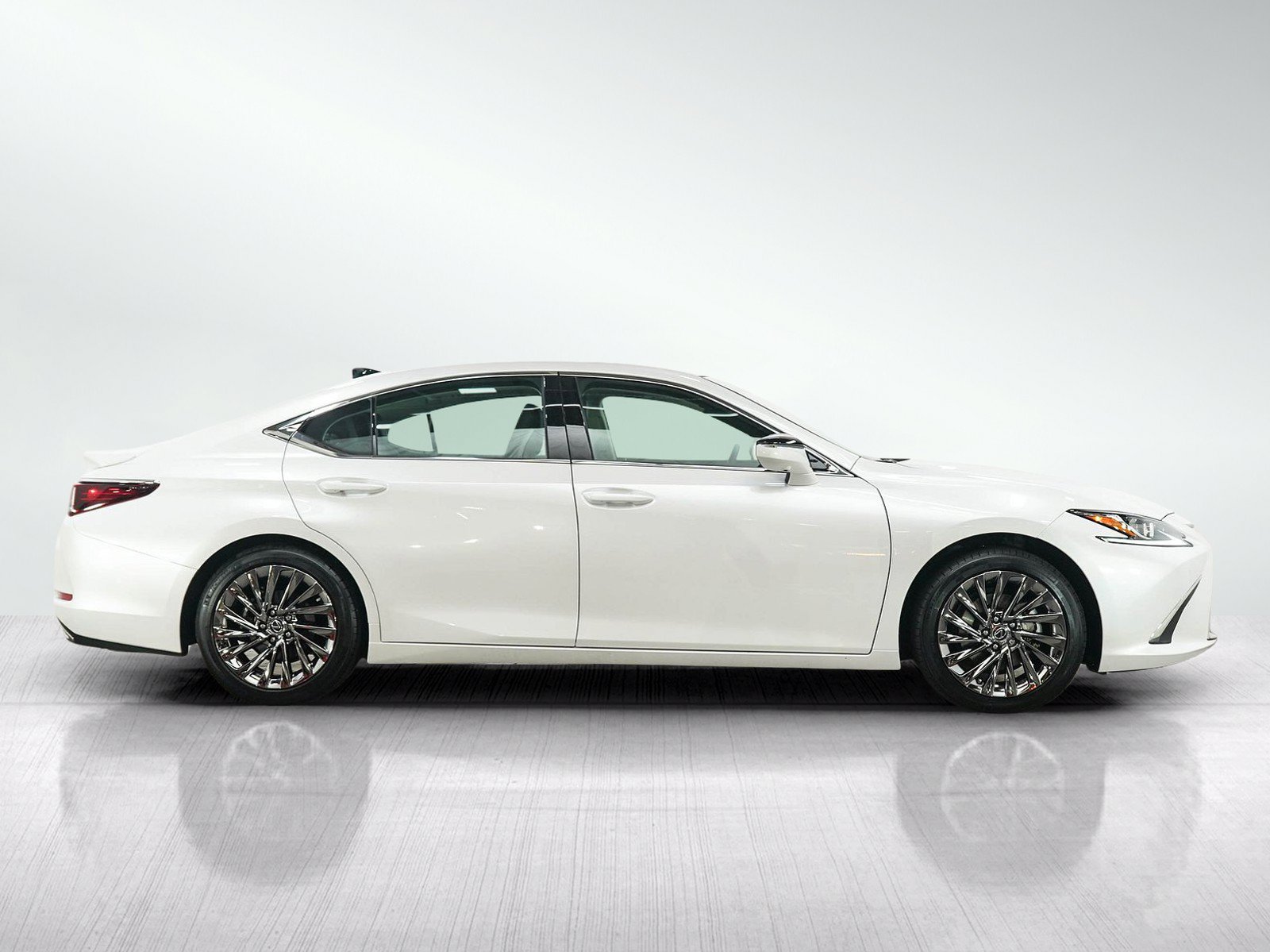 Used 2024 Lexus ES 350 w/ Accessory Package (Z1) FWD image 6