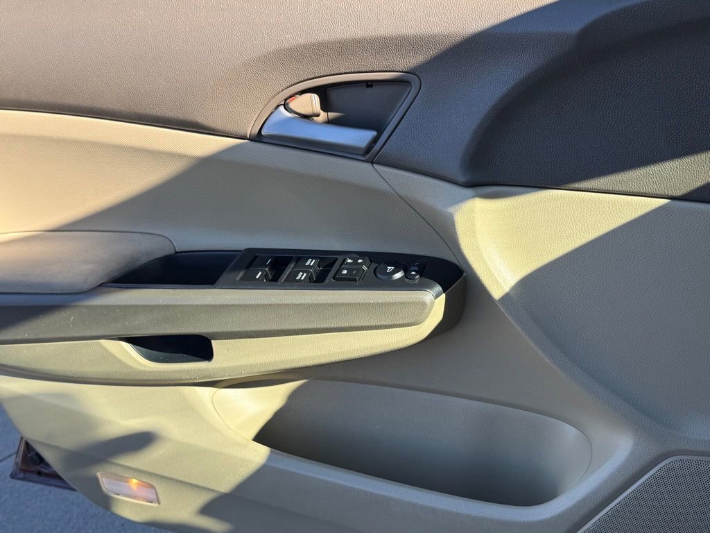 Used 2010 Honda Accord LX-P image 26
