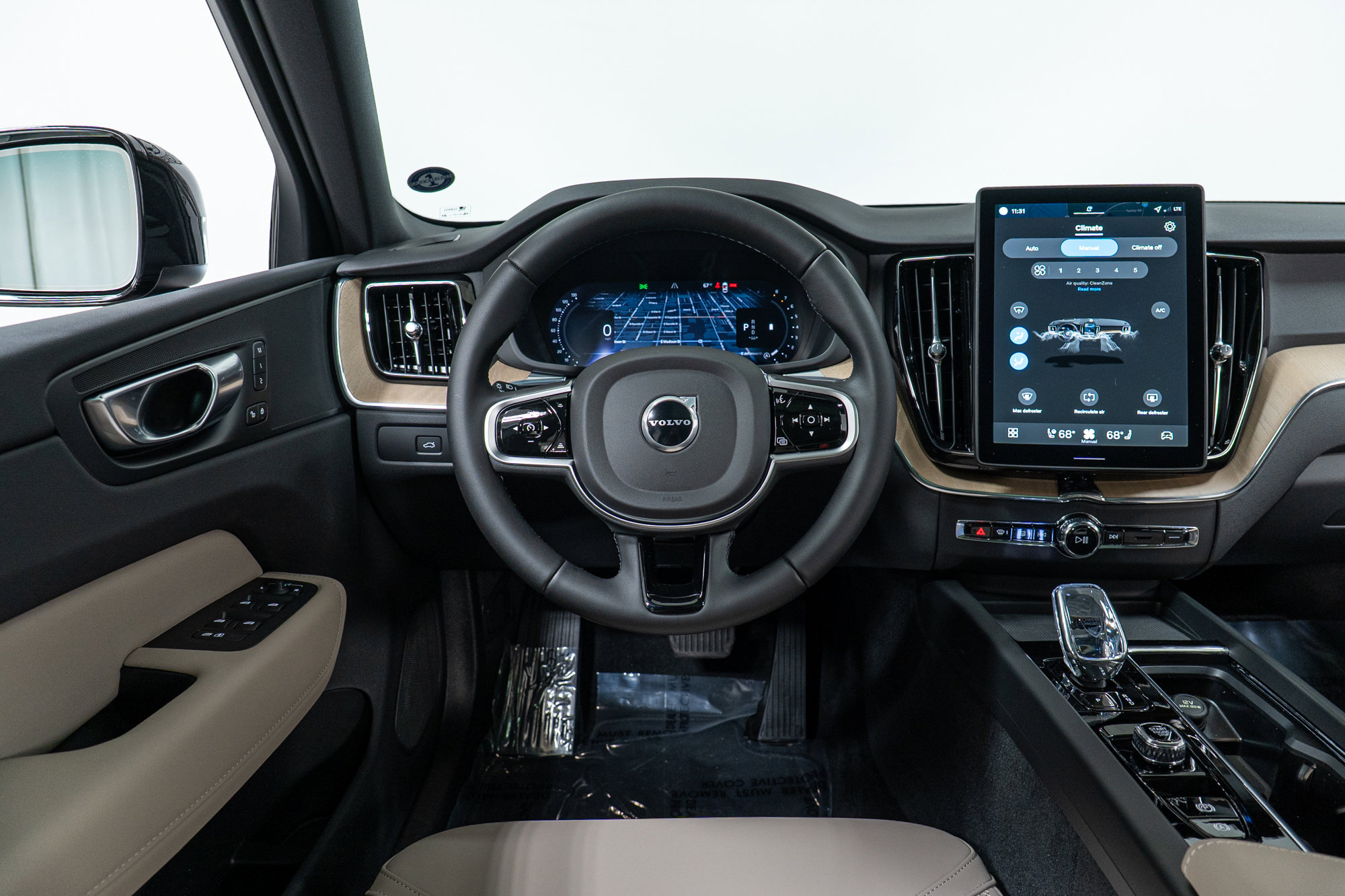 New 2026 Volvo XC60 B5 Core w/ Climate Package image 17