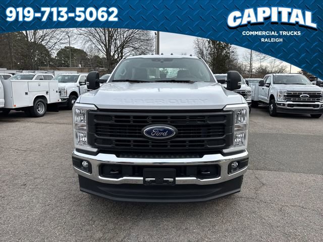 New 2026 Ford F250 XL w/ XL Chrome Package image 3