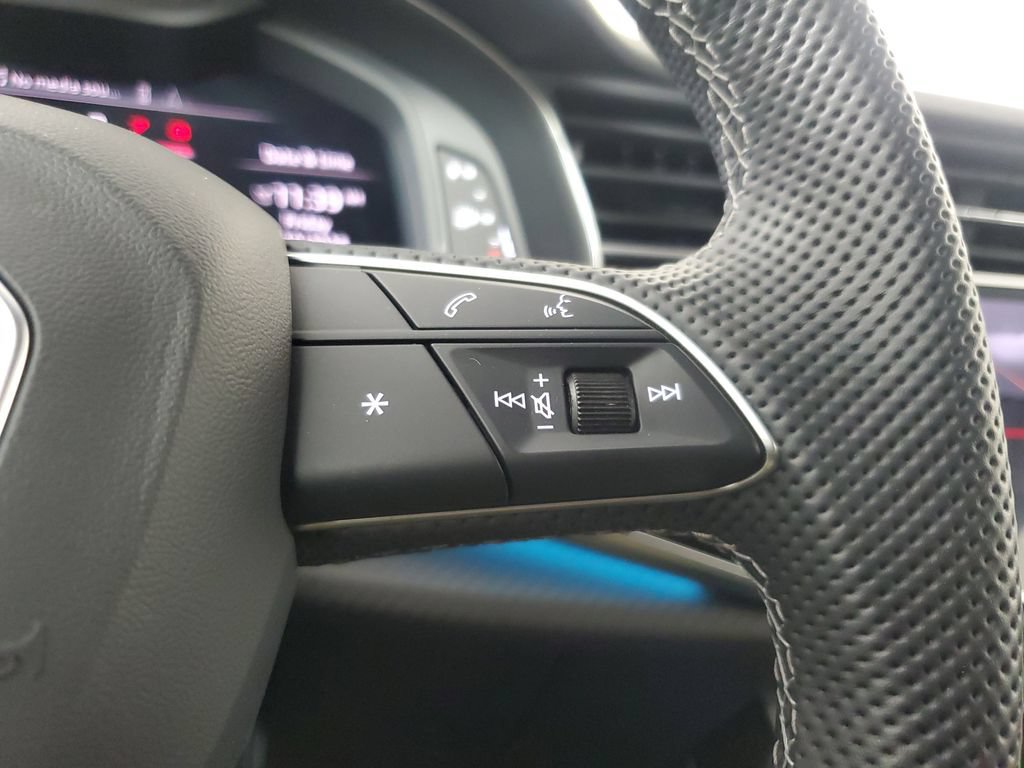 Used 2025 Audi SQ8 Prestige w/ Prestige Package AWD/4WD image 25