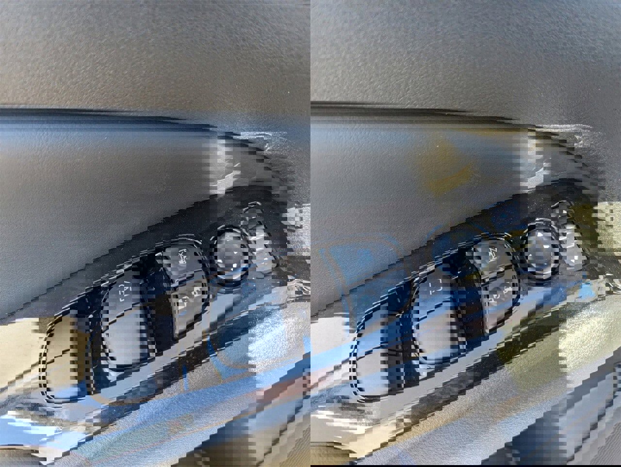 New 2025 Nissan Altima 2.5 SR image 14