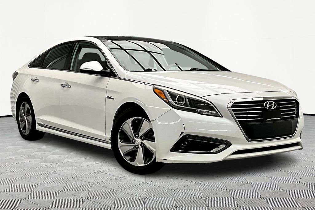 Used 2017 Hyundai Sonata Limited w/ Ultimate Package 02 image 12