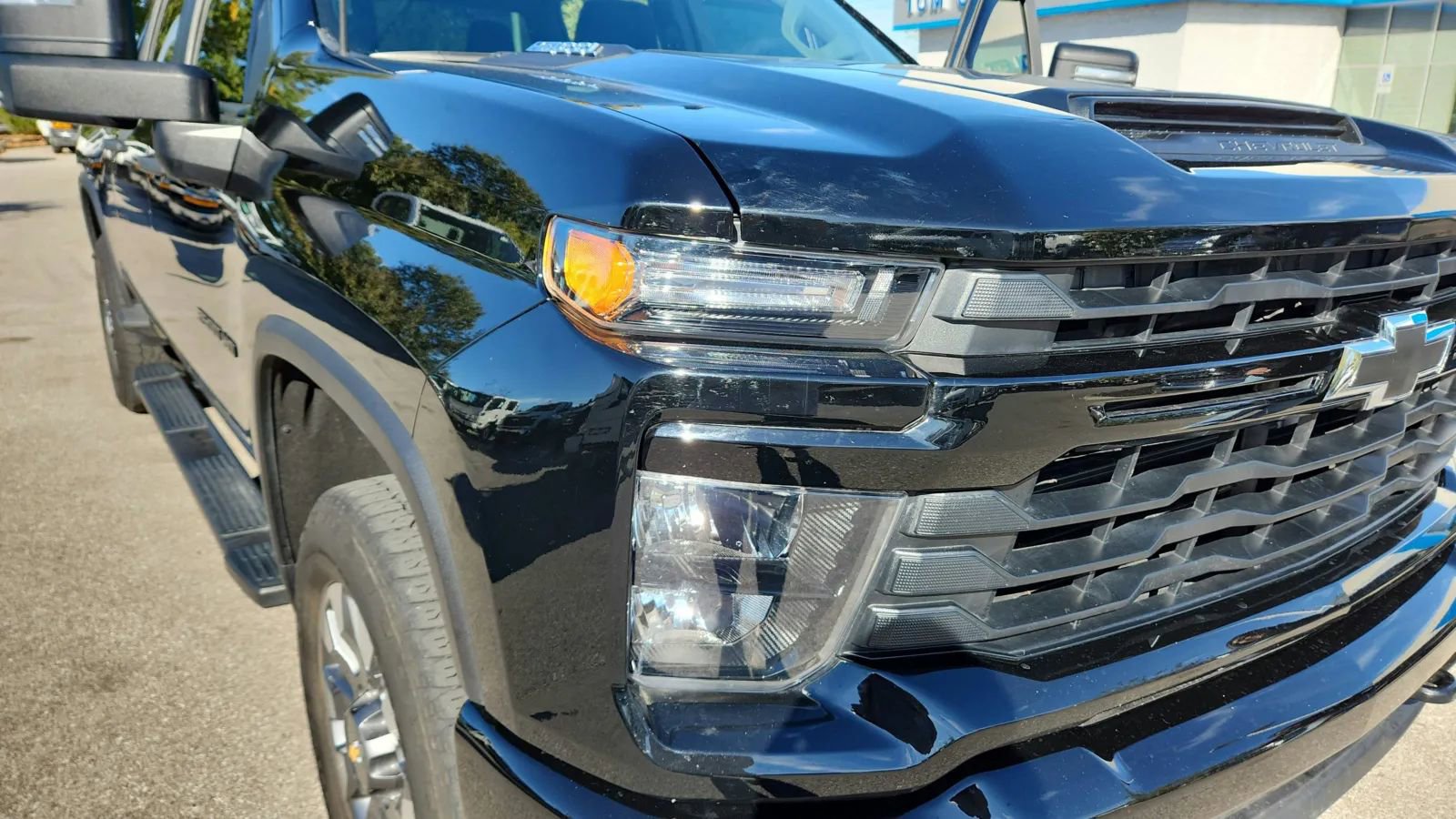 Used 2024 Chevrolet Silverado 2500 Custom w/ Custom Convenience Package image 6