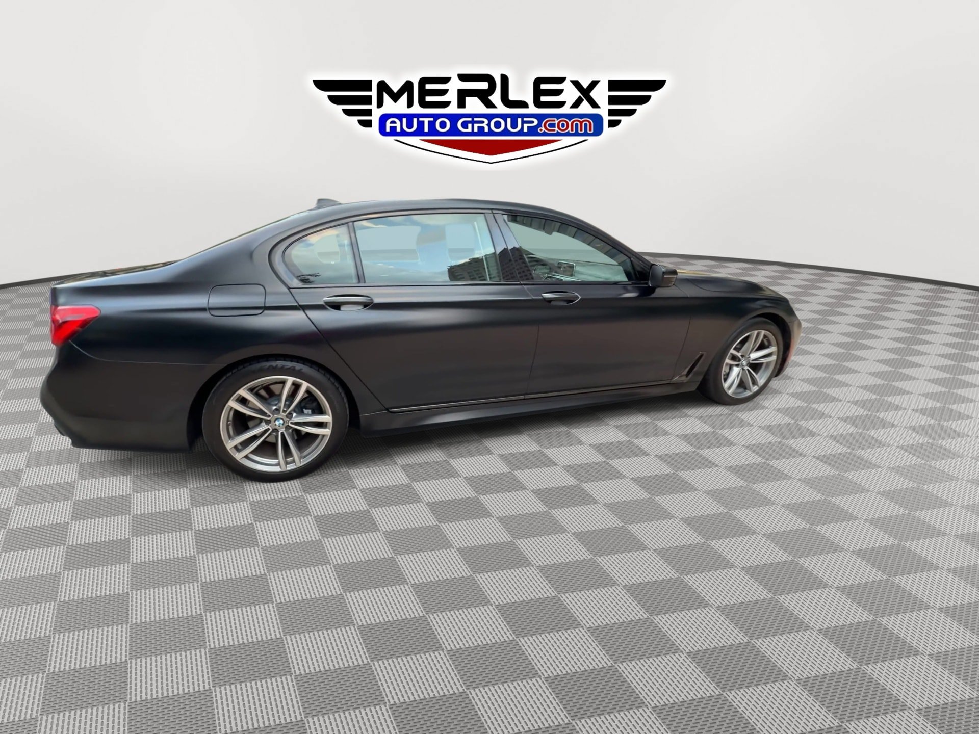 Used 2019 BMW 750i xDrive AWD/4WD image 8