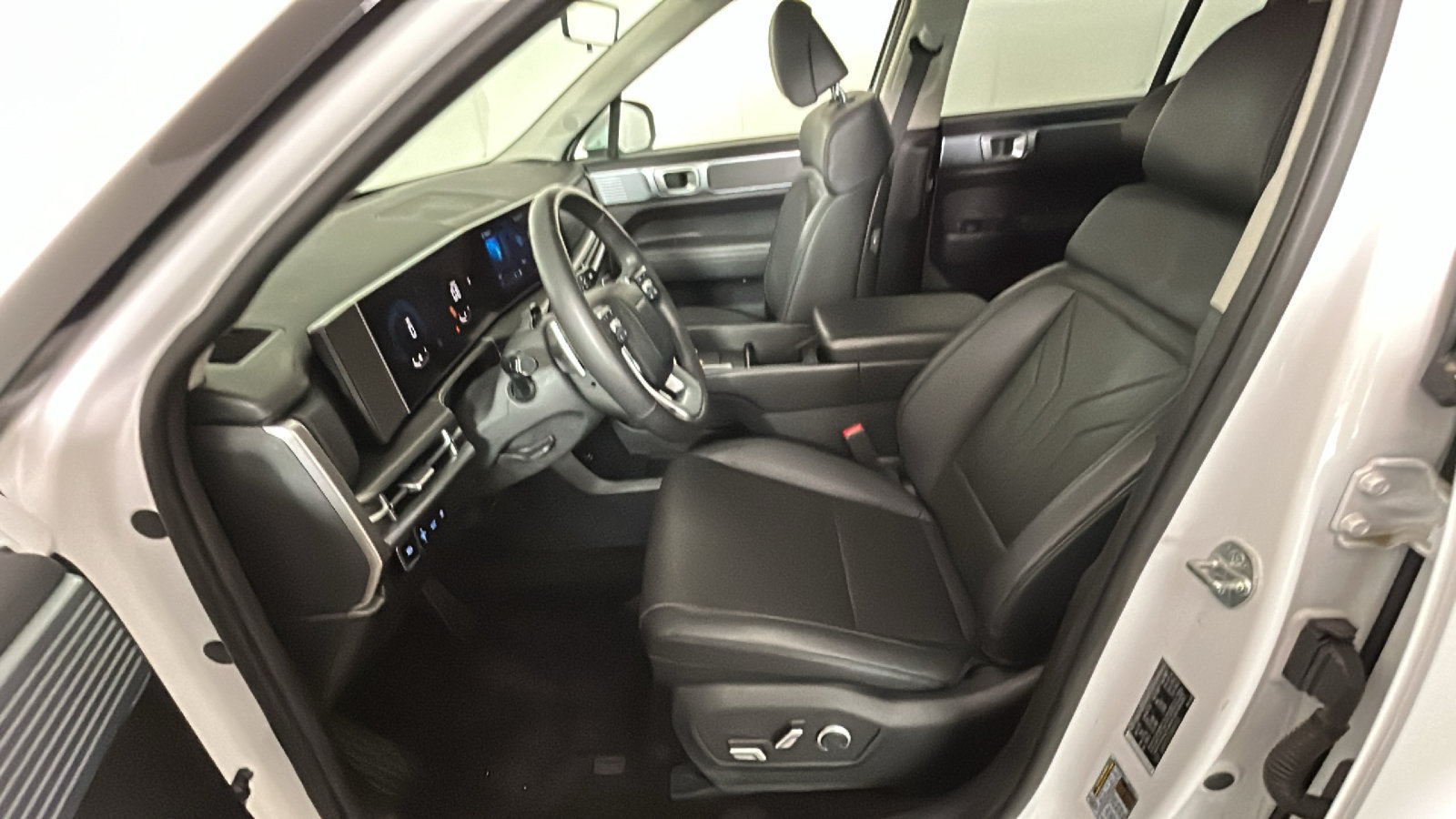 Used 2024 Hyundai Santa Fe SEL AWD/4WD image 14