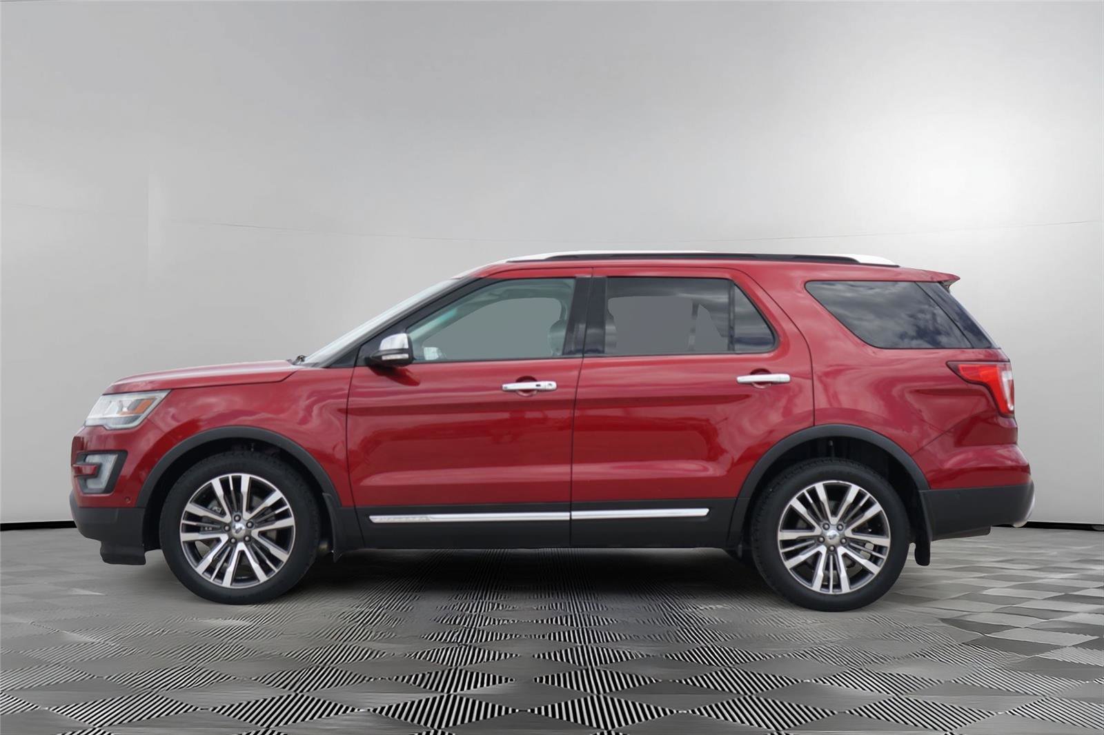 Used 2016 Ford Explorer Platinum AWD/4WD image 7