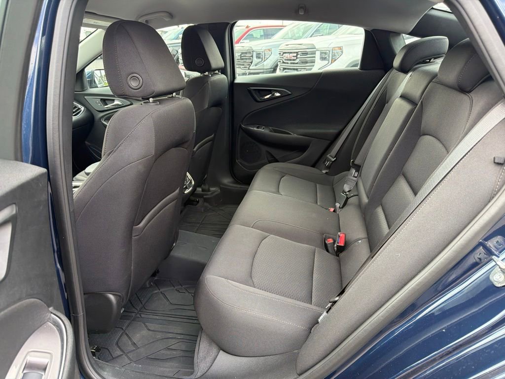Used 2019 Chevrolet Malibu LT w/ Driver Confidence Package FWD image 13