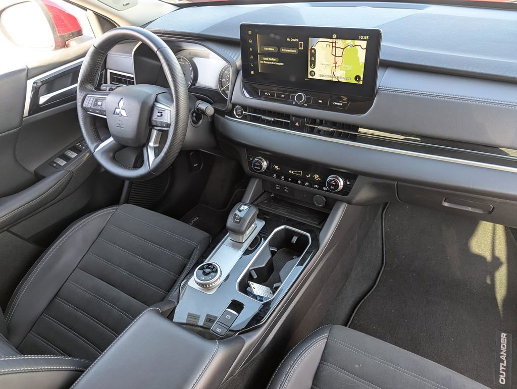 Used 2025 Mitsubishi Outlander SE AWD/4WD image 37