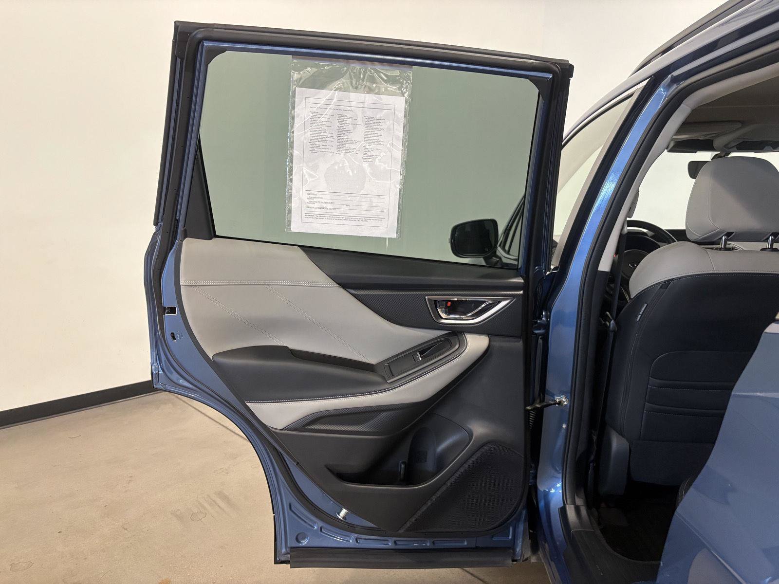 Used 2023 Subaru Forester Limited AWD/4WD image 32