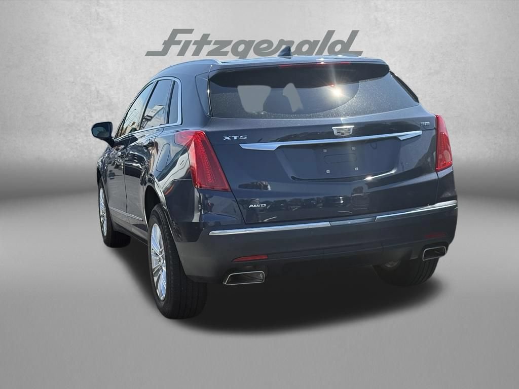 Used 2019 Cadillac XT5 AWD image 3