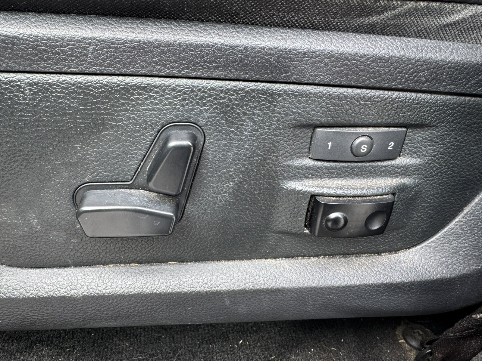 Used 2015 RAM 2500 Laramie AWD/4WD image 8