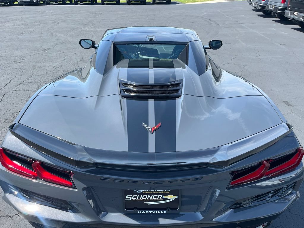 New 2027 Chevrolet Corvette Z06 RWD image 6