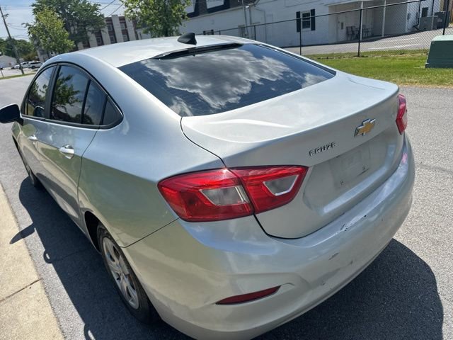 Used 2016 Chevrolet Cruze LS FWD image 14