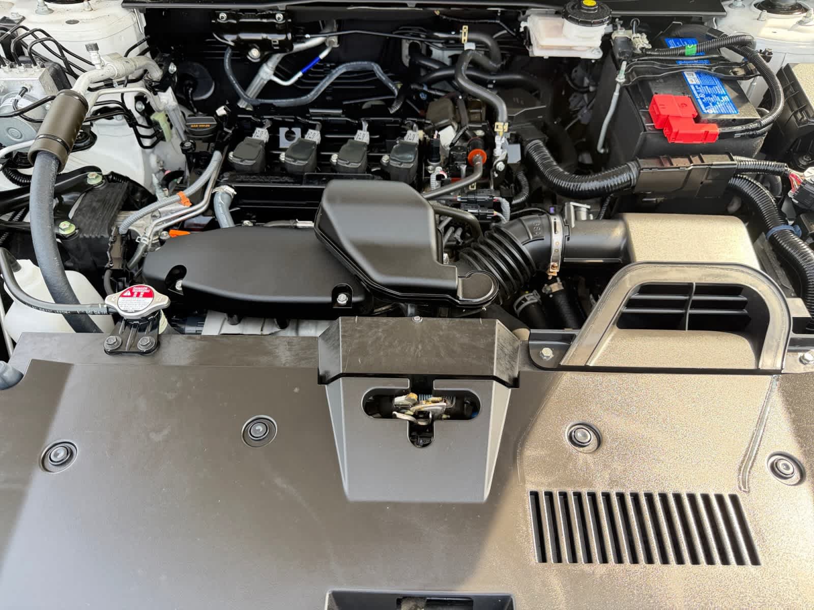Used 2025 Honda CR-V EX image 8