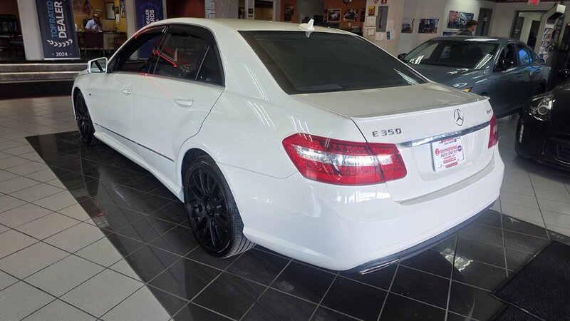 Used 2012 Mercedes-Benz E 350 4MATIC Sedan image 8