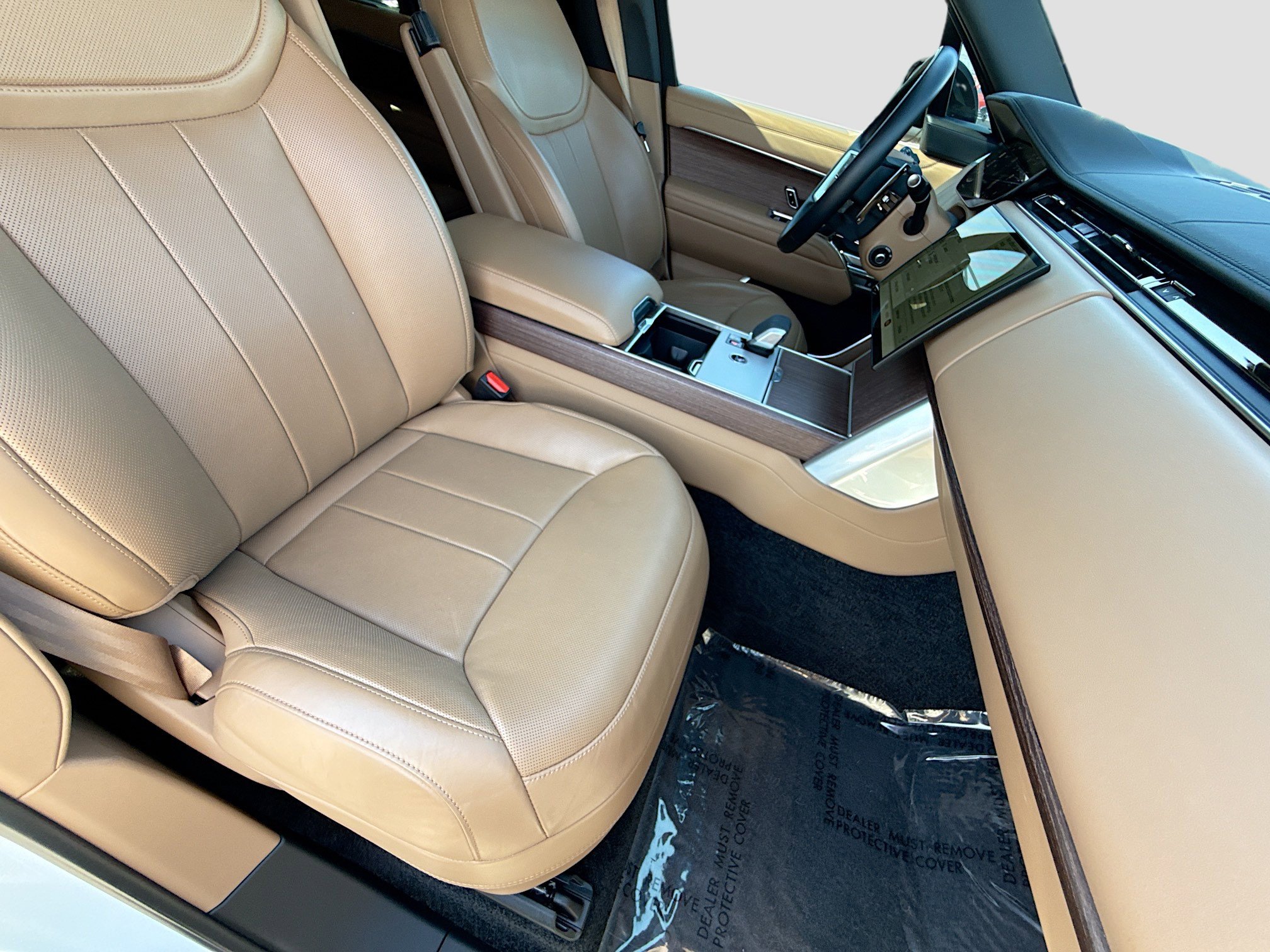 Used 2025 Land Rover Range Rover SE image 15