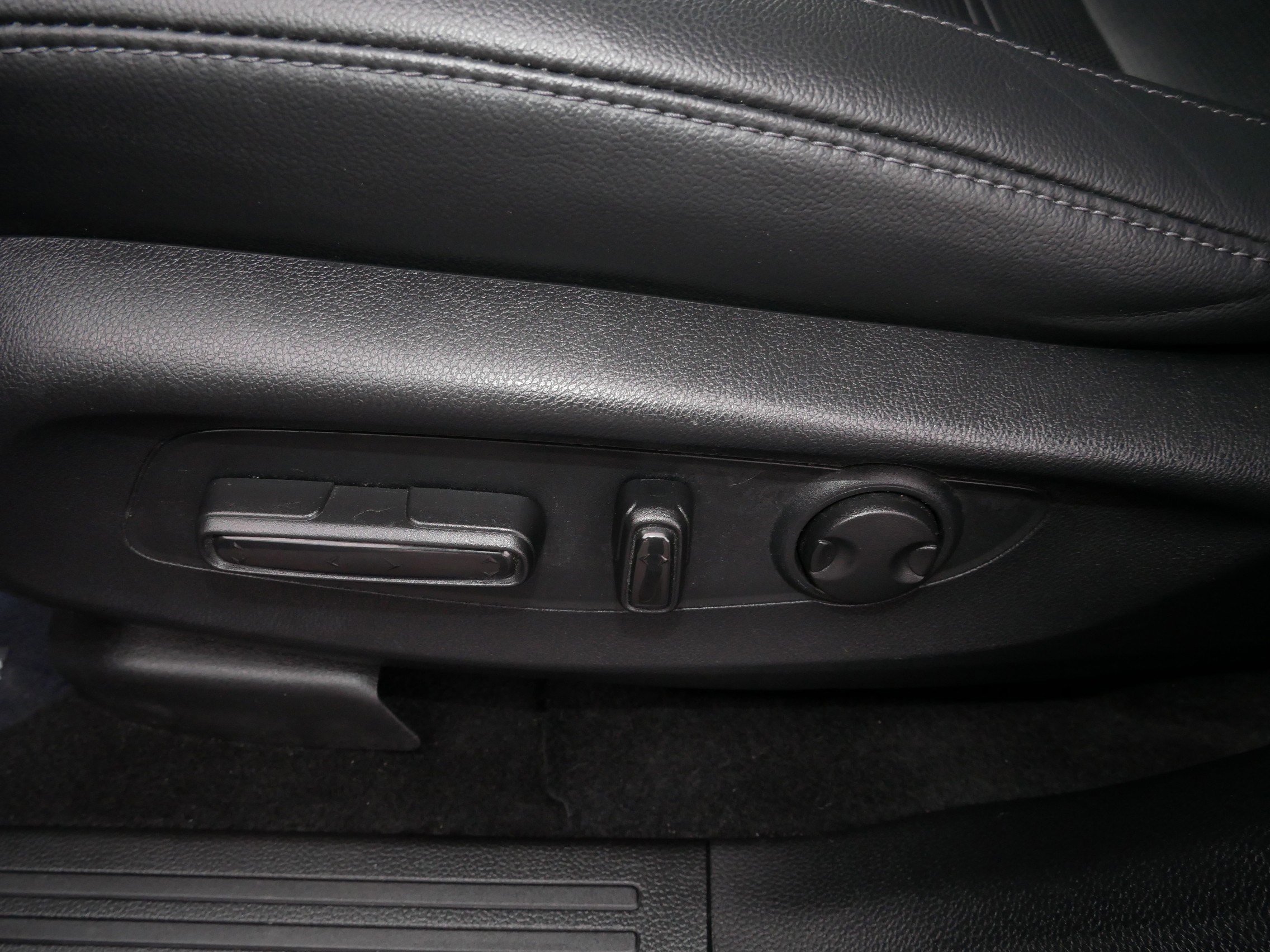 Used 2023 Honda CR-V EX-L image 20