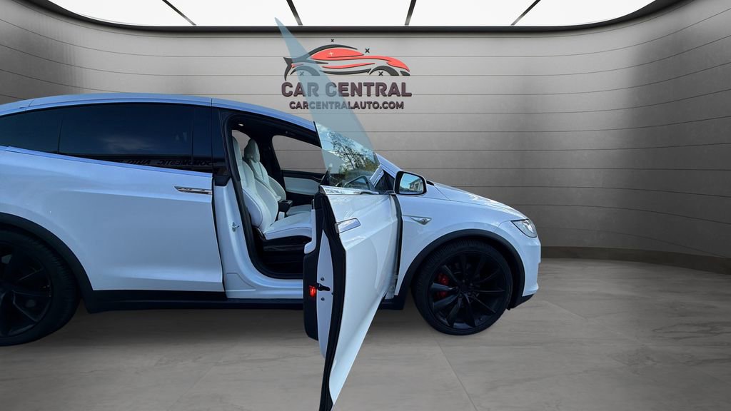 Used 2016 Tesla Model X Performance AWD/4WD image 27