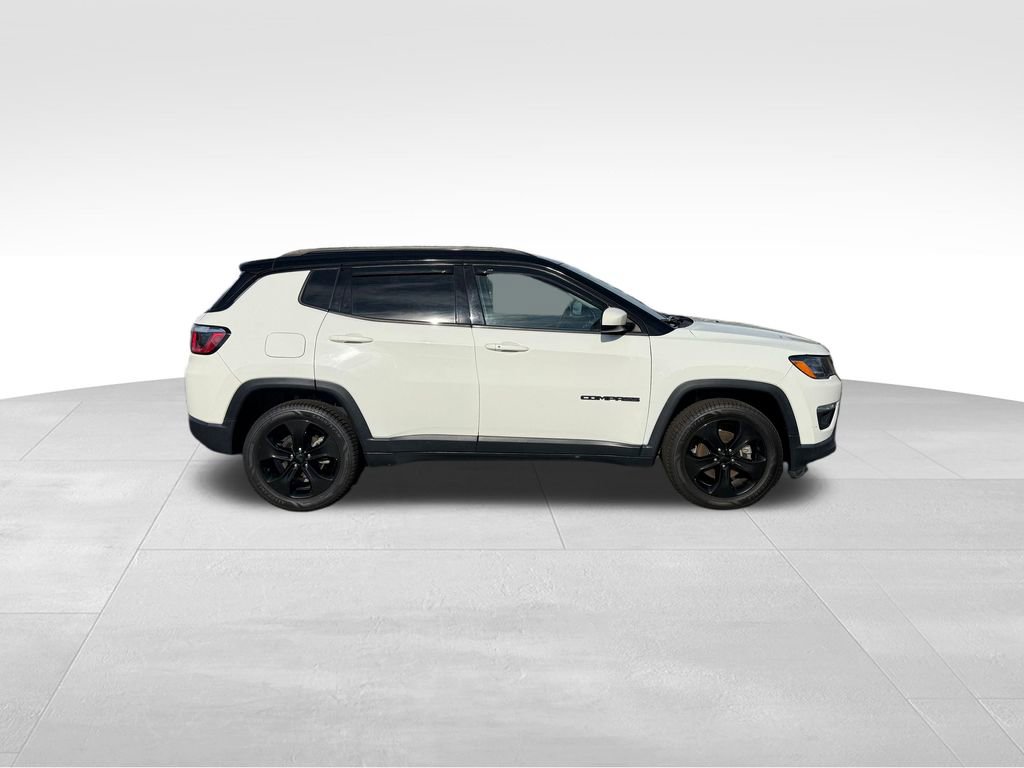 Used 2020 Jeep Compass Latitude image 9