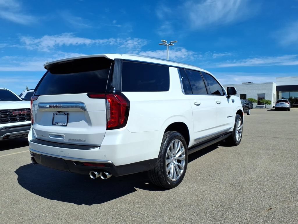 Used 2023 GMC Yukon XL Denali w/ Max Trailering Package AWD/4WD image 4