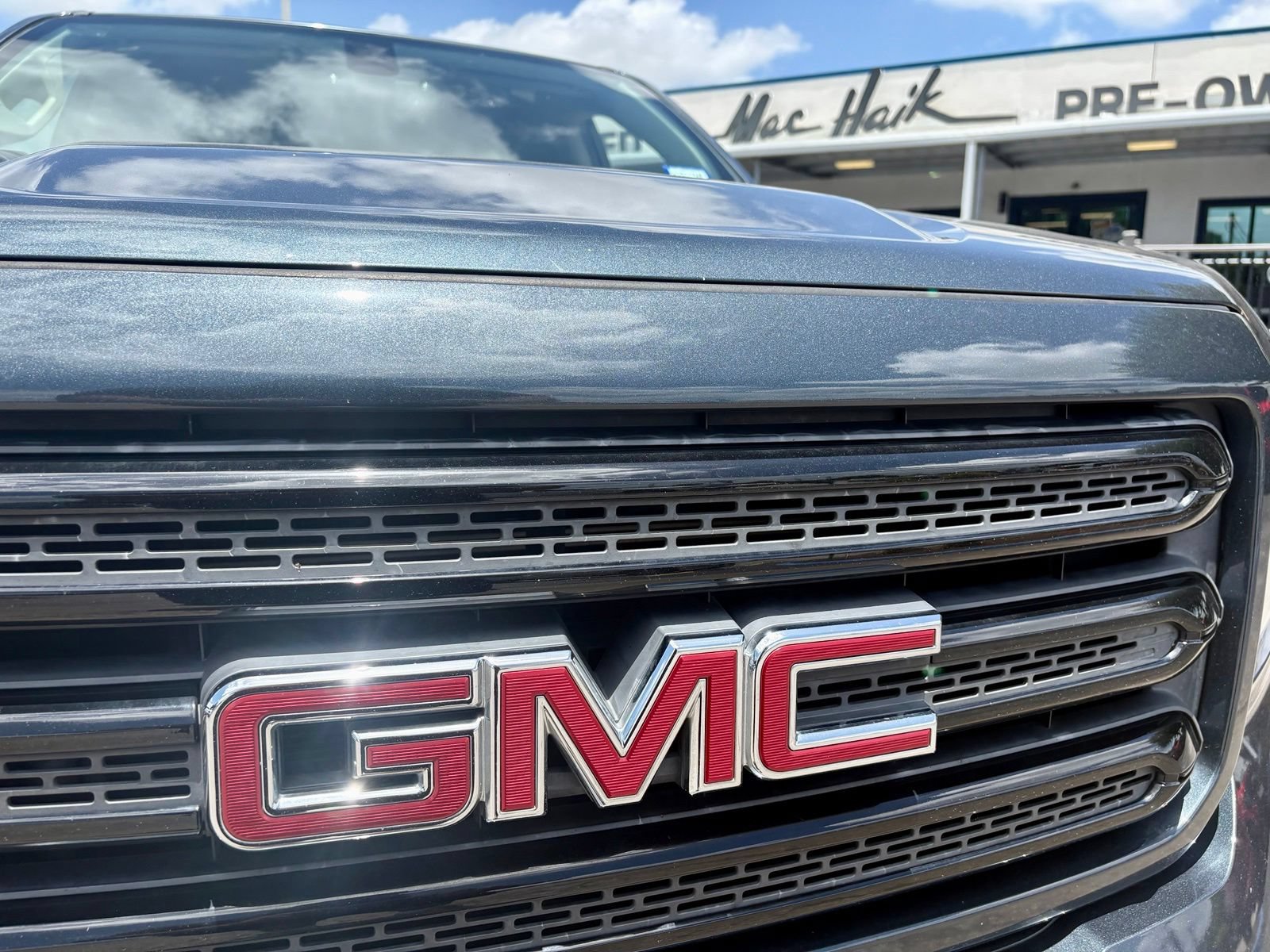 Used 2020 GMC Canyon SLE w/ Elevation Edition RWD image 7