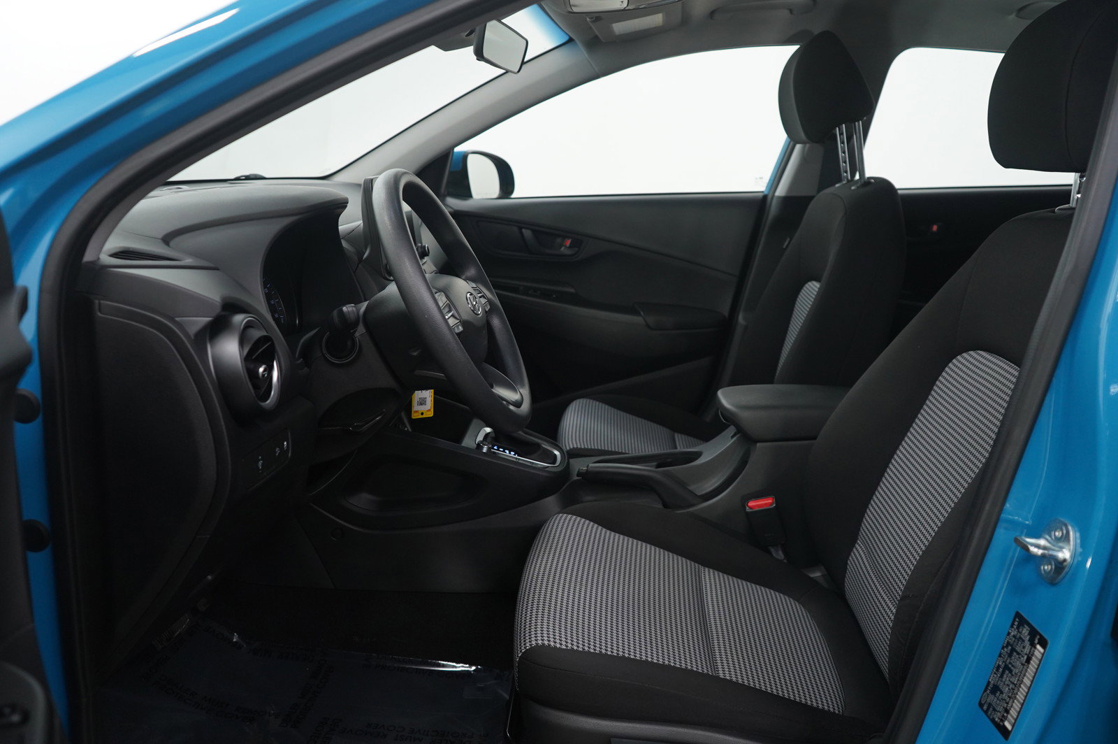 Used 2023 Hyundai Kona SE image 15