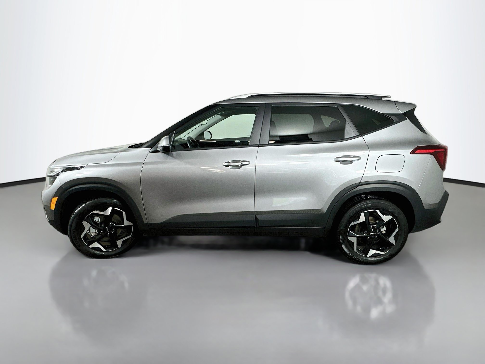 Certified 2026 Kia Seltos S FWD image 4