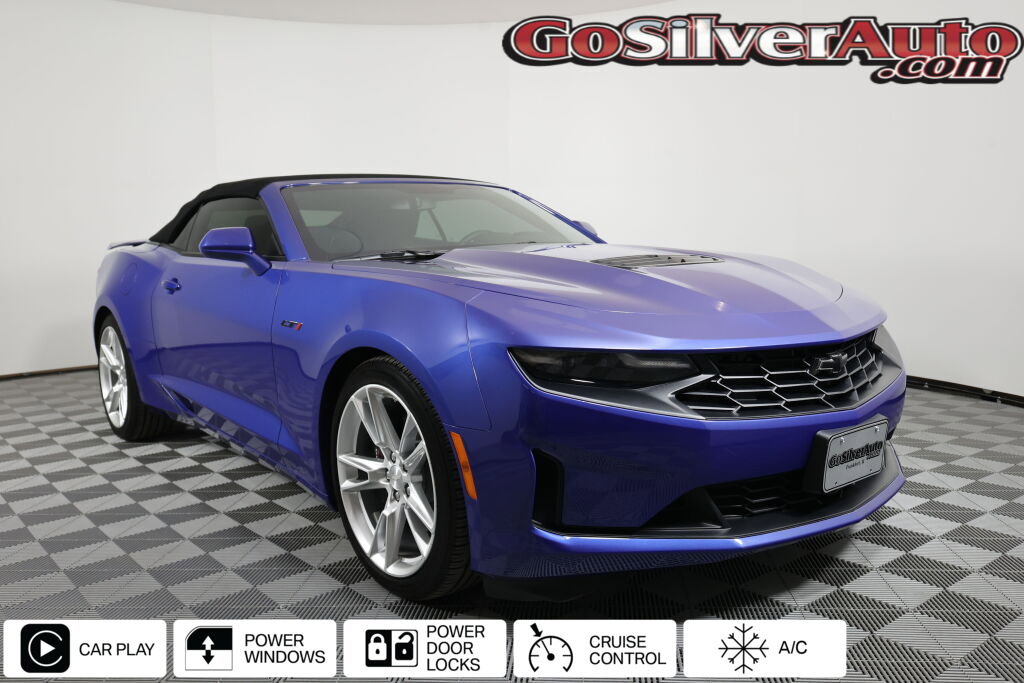 Used 2023 Chevrolet Camaro LT RWD image 1