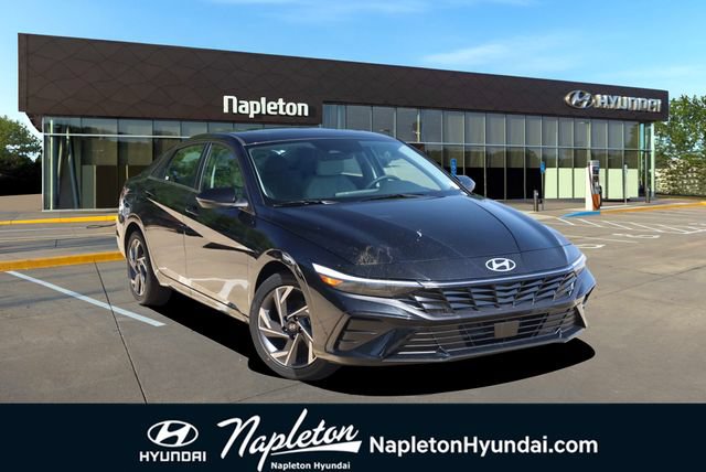 New 2026 Hyundai Elantra Limited FWD video 1