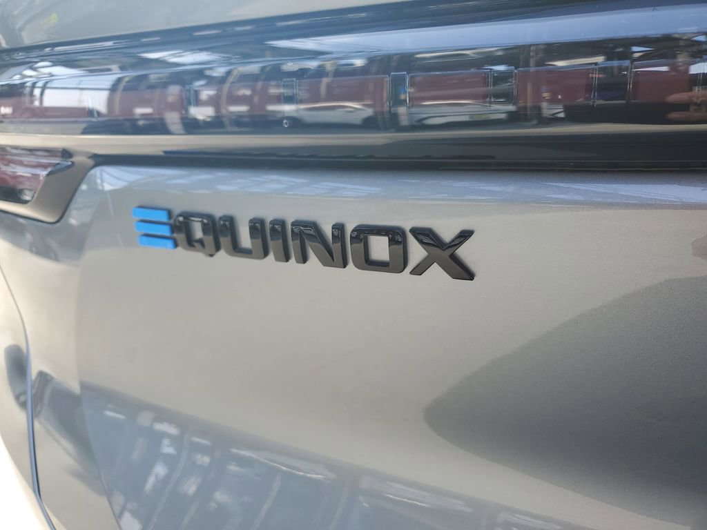 New 2026 Chevrolet Equinox EV RS image 7