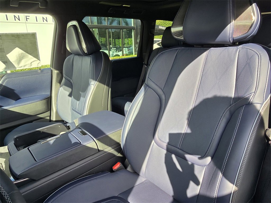 New 2026 INFINITI QX80 SPORT w/ Sport Exterior Package image 20