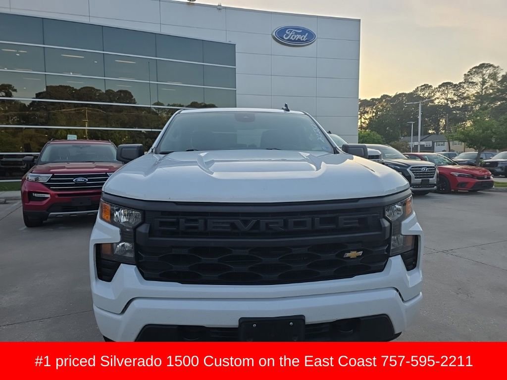 Used 2024 Chevrolet Silverado 1500 Custom image 3