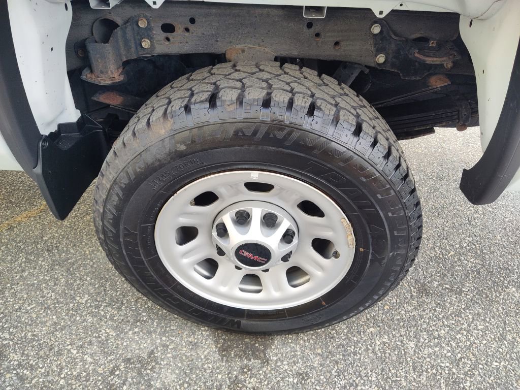 Used 2017 GMC Sierra 3500 2WD Regular Cab image 20