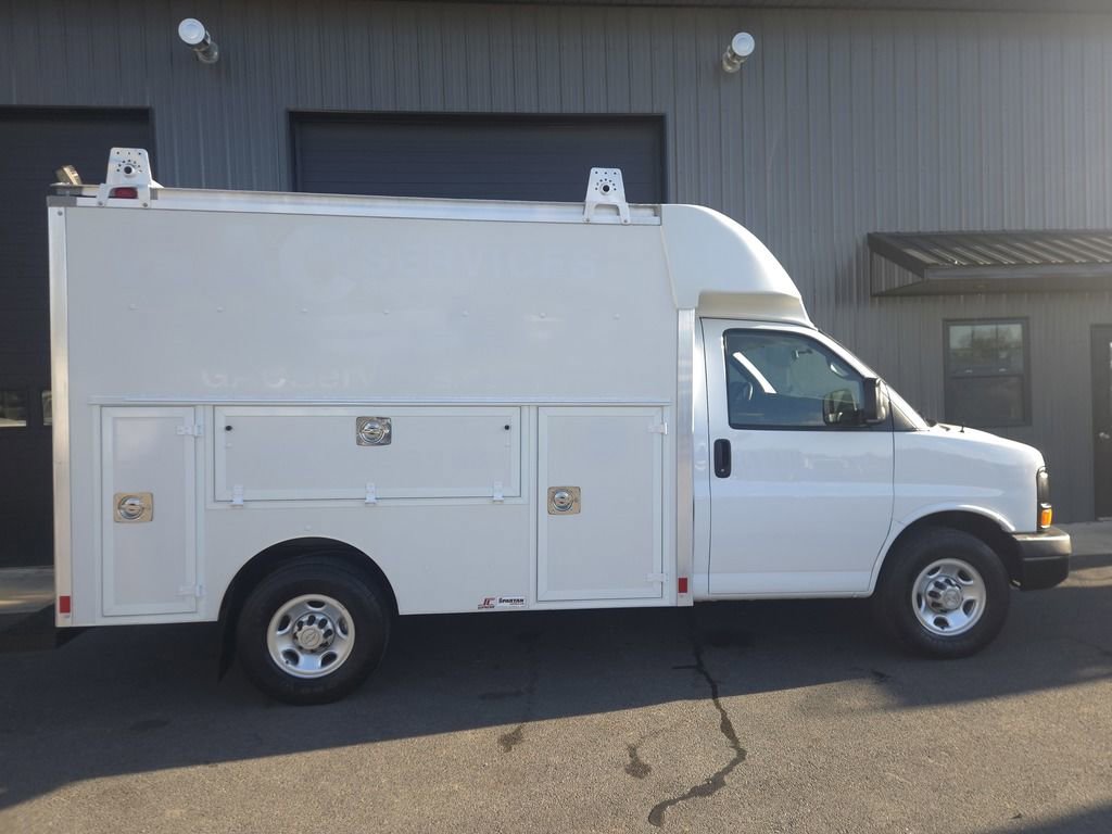Used 2014 Chevrolet Express 3500 image 5