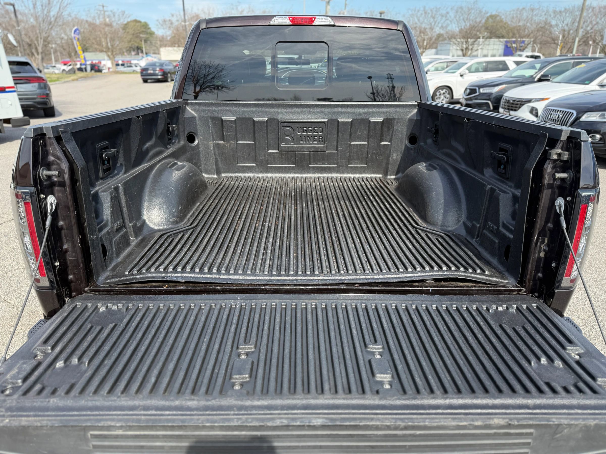 Used 2019 Ford F150 Lariat image 11