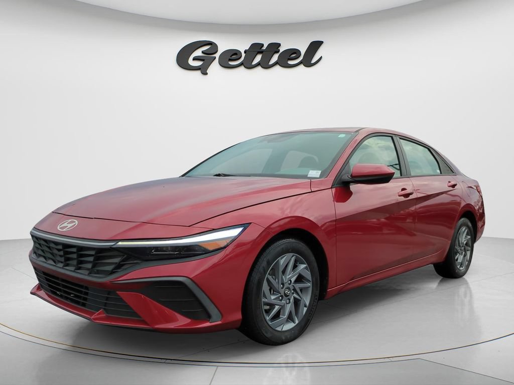 Certified 2024 Hyundai Elantra SEL FWD video 1