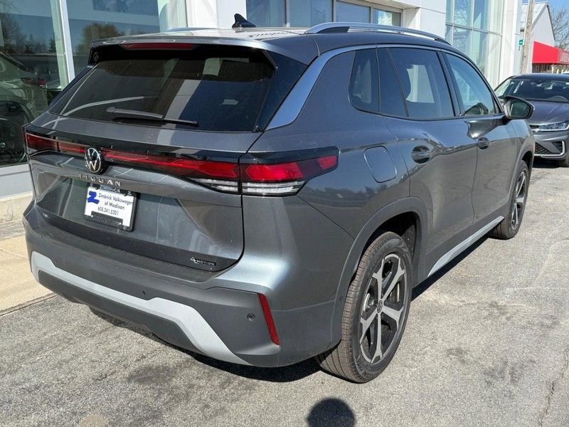 New 2026 Volkswagen Tiguan SE AWD/4WD image 3